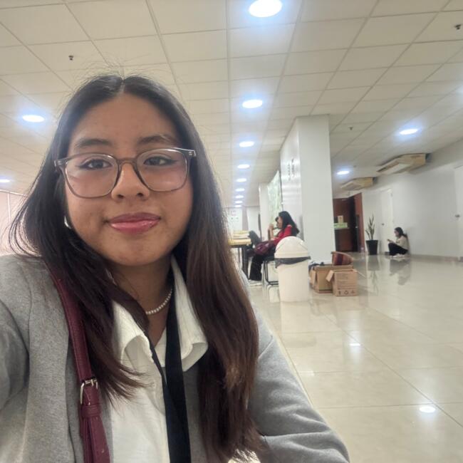 Niñera en Santa Anita - Los Ficus: Nicole