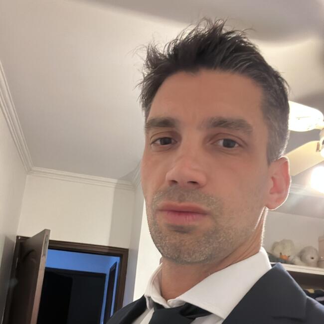 Babysitting job in El Tesoro: Adel