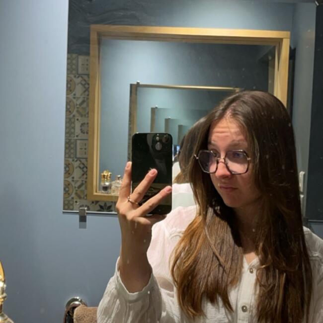 Babysitter in Reims: Charlotte