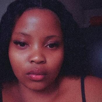 Babysitter in Pinetown: Mmina