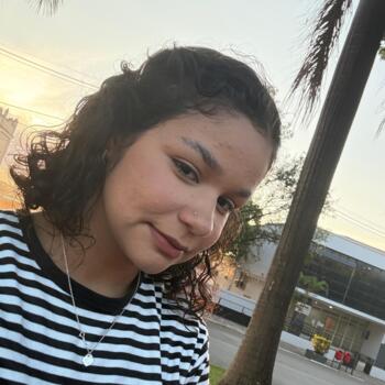 Emprego de babá em Paraopeba: trabalho de babá Ketlyn