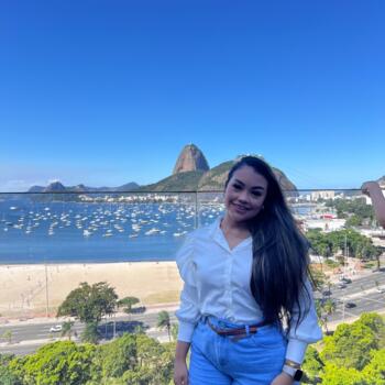 Emprego de babá em Belém: emprego de babá Deisiane