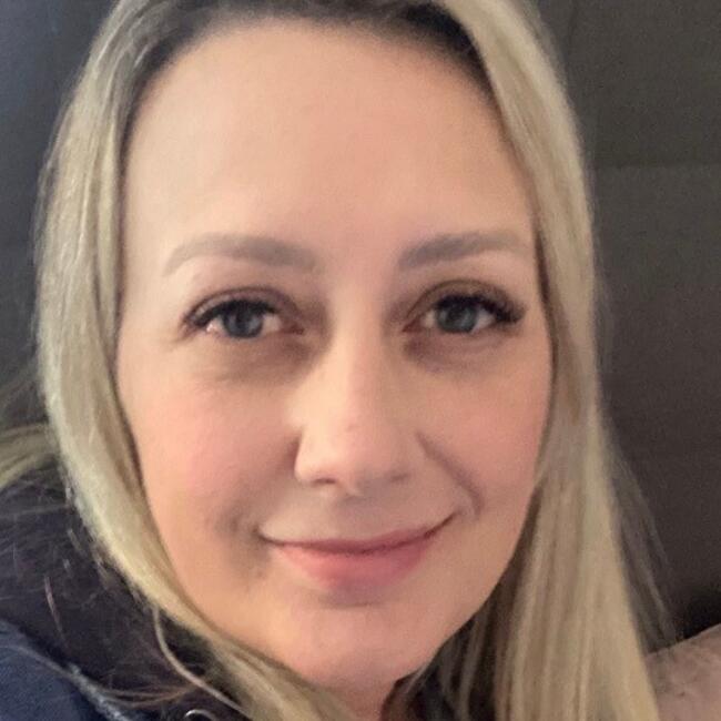 Babysitter in Guarapuava: Francieli