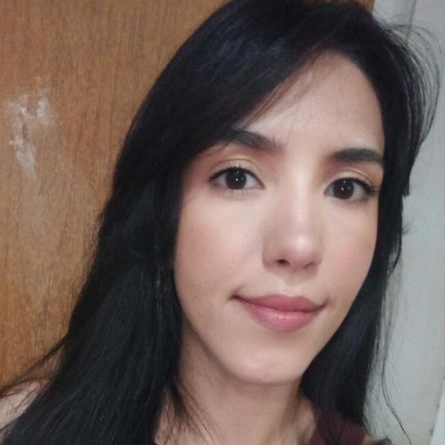 Babysitter in Brasília: Bianca