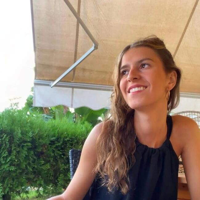 Babysitter in Seville: Carmen