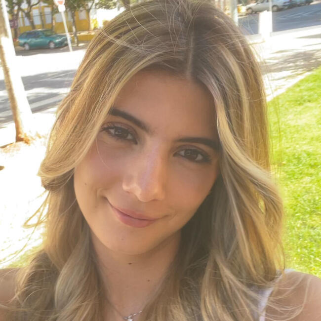 Babysitter in Tavira: Oriana