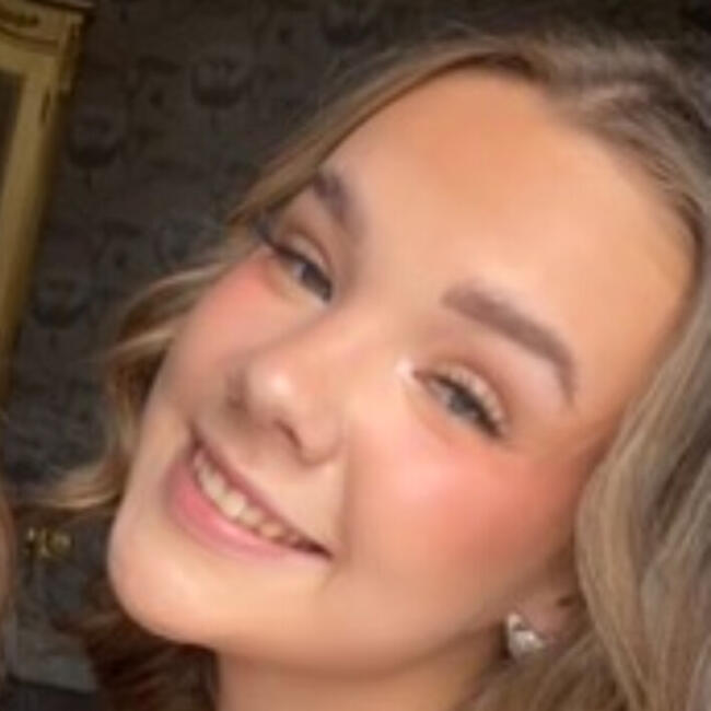 Babysitter in Rossendale: Lydia