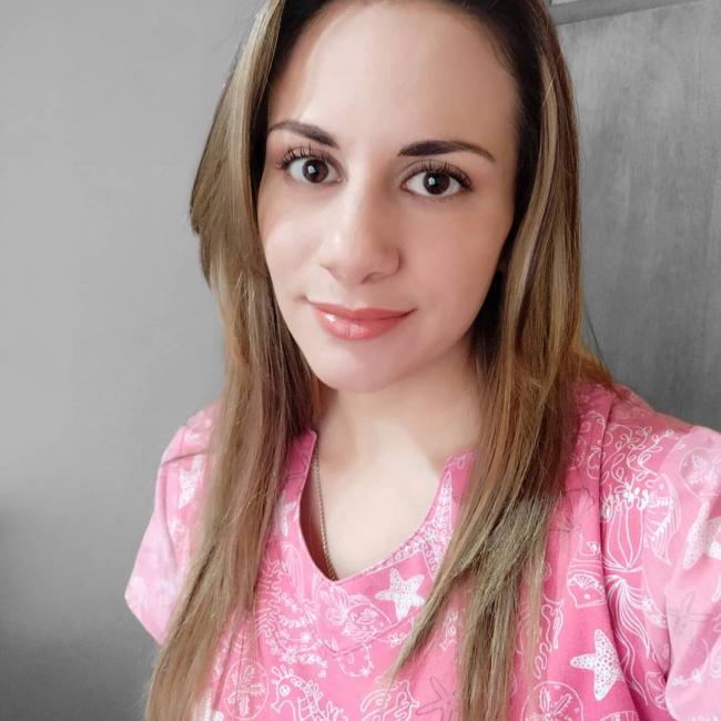 Babysitter in Portimão: Cindy