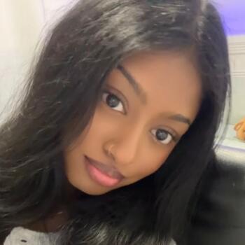 Baby-sitter in Planet Fitness - Scarborough: Kirthini