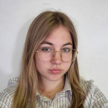 Babysitter Hoeselt: Emy