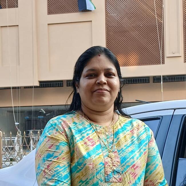 جليسة أطفال في عجمان: Gandhimathi