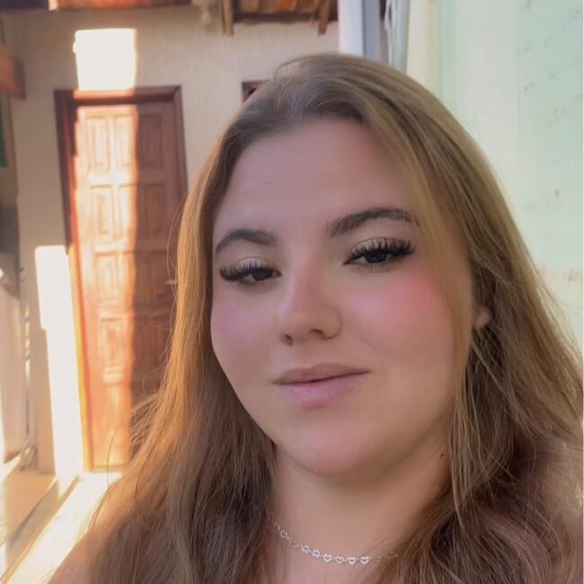 Babysitter in Iguaba Grande: Anaclara