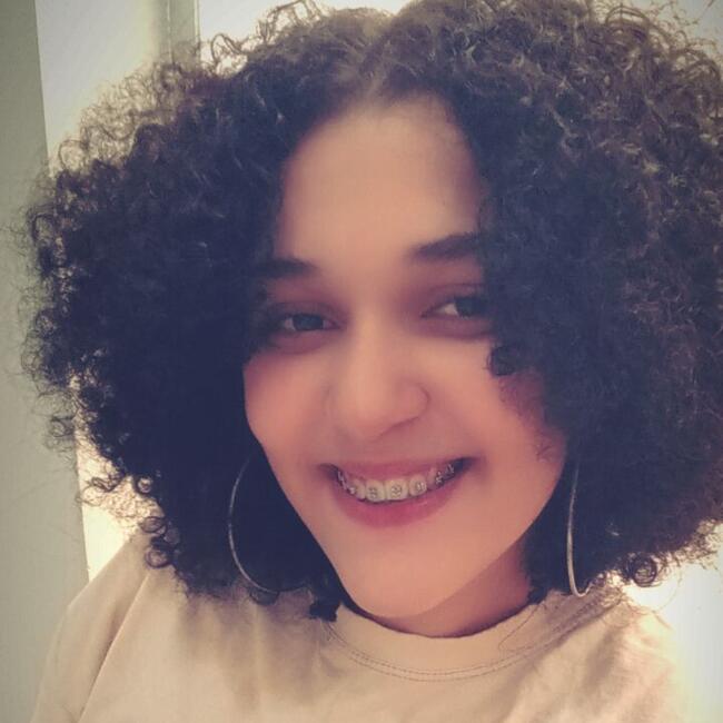 Babysitter in Governador Valadares: Ana beatryz