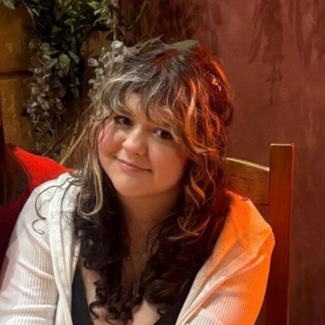 Babysitter in Belfast: Mia