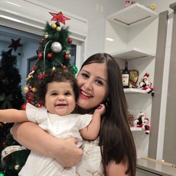 Trabajo para niñera en Ciudad del Este: trabajo de niñera Naye