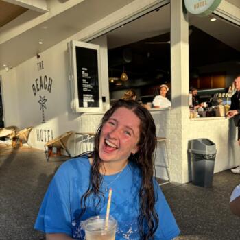 Babysitter in Whangaparaoa: Mia Anke