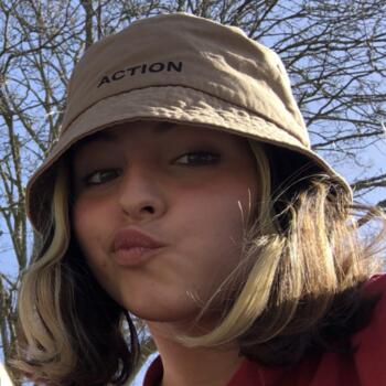 Baby-sitter in Sceaux: Ambre