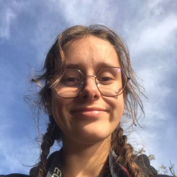 Babysitter in Caen: Tess