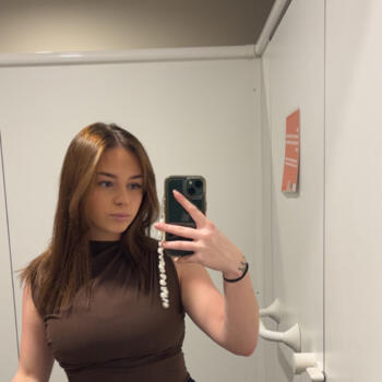 Babysitter in Desvres: Lauryn