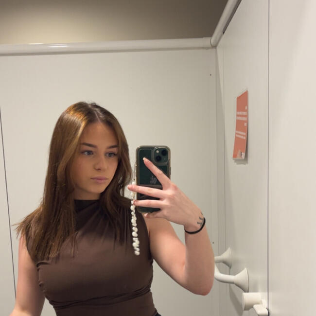 Babysitter in Desvres: Lauryn