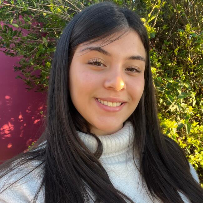 Babysitter in Montevideo: Amy Carbajal