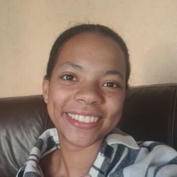 Babysitter in Villemomble: Chloé LE RAT