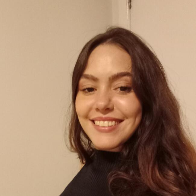 Babysitter in Santa Maria: Júlia