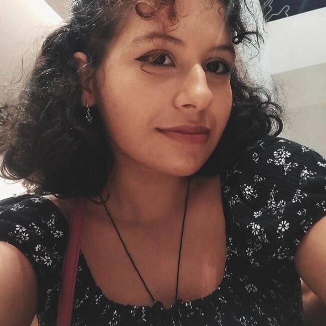 Babysitter in São Luís: Marina