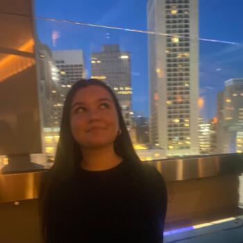 Babysitter in Los Angeles: Aria