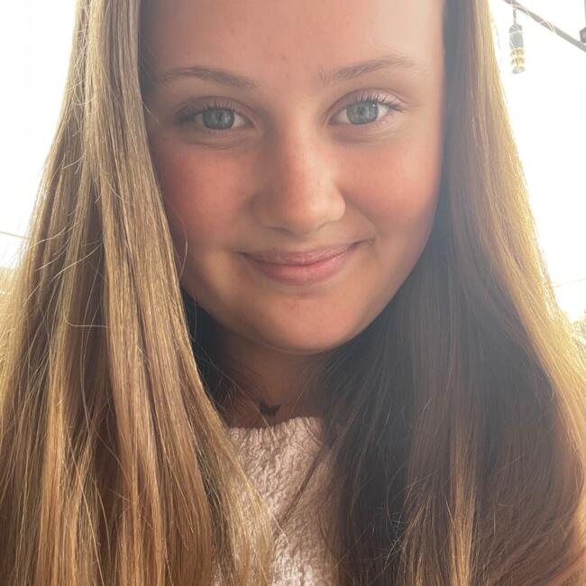 Babysitter in Jönköping: Maja