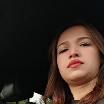 Babysitter in Schaarbeek: Hanane