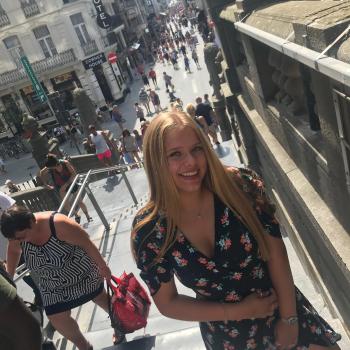 Babysitter Merksplas: Julia