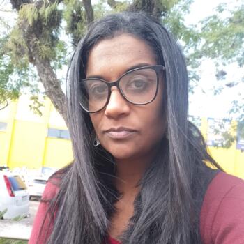 Babá em Canoas: Débora