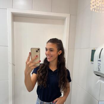 Babysitter Blumenau: Larissa