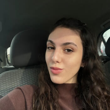 Babysitter Blumenau: Larissa