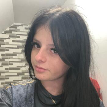 Babysitter in Plouay: Kélia