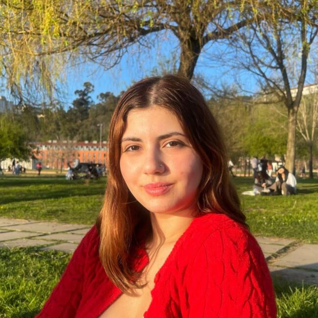 Babysitter στην περιοχή Κόιμπρα: Carolina