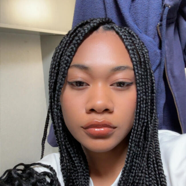 Babysitter in Emmeloord: Earlyn