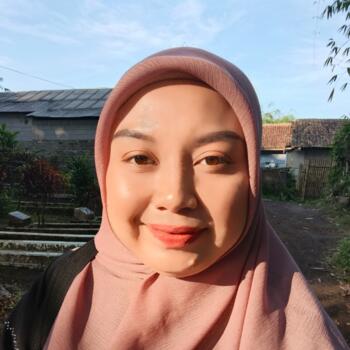 Babysitter in Bandung: Sonia Suci