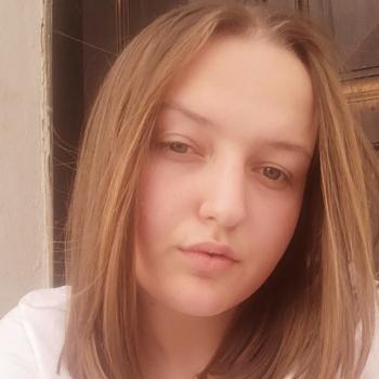 Babysitter in Hall in Tirol: Regina