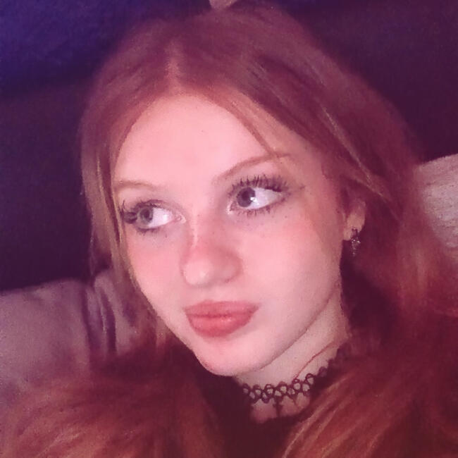 Babysitter in Stockport: Lucia