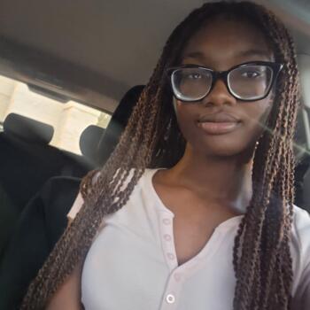 Babysitter Spring (Texas): Gertrude