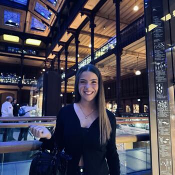 Babysitter in Pullay: Léonie