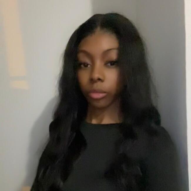 Babysitter in Paris: Kandia