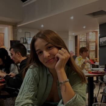 Babysitter in Triel-sur-Seine: Julya
