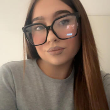 Babysitter in Vernaison: Oceane