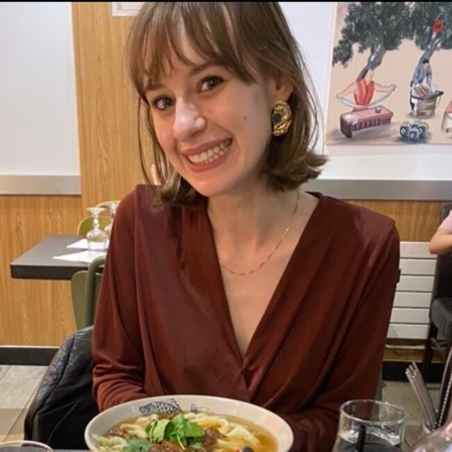 Babysitter in Edinburgh: Jasmine