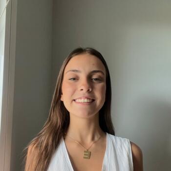 Babysitter in Castelldefels: Elena