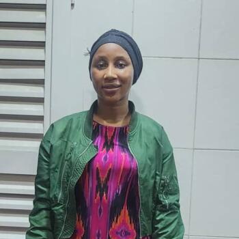 Nanny in Abu Dhabi: Gift