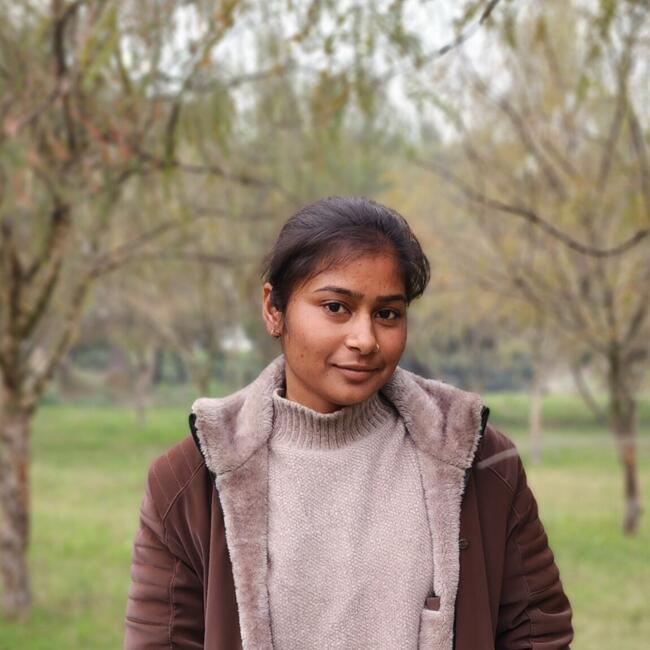 Babysitter in Agra: Kalpana